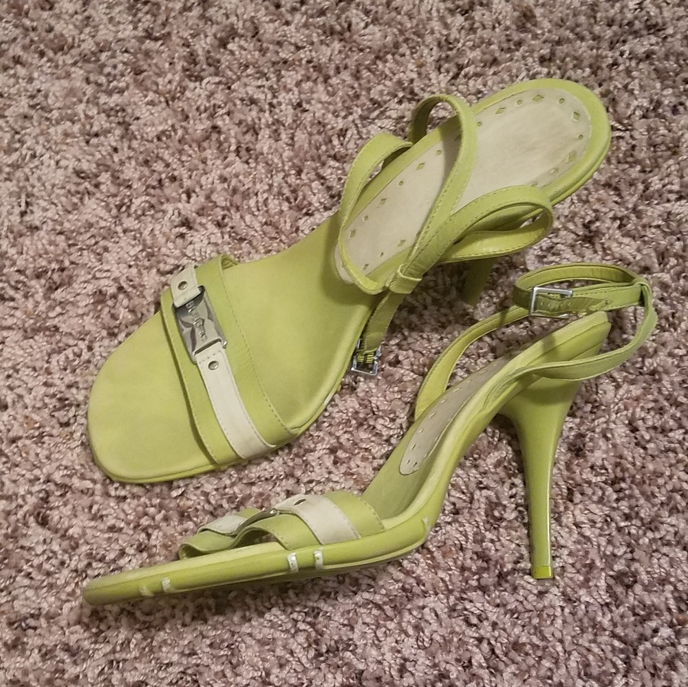 Bcbg heels